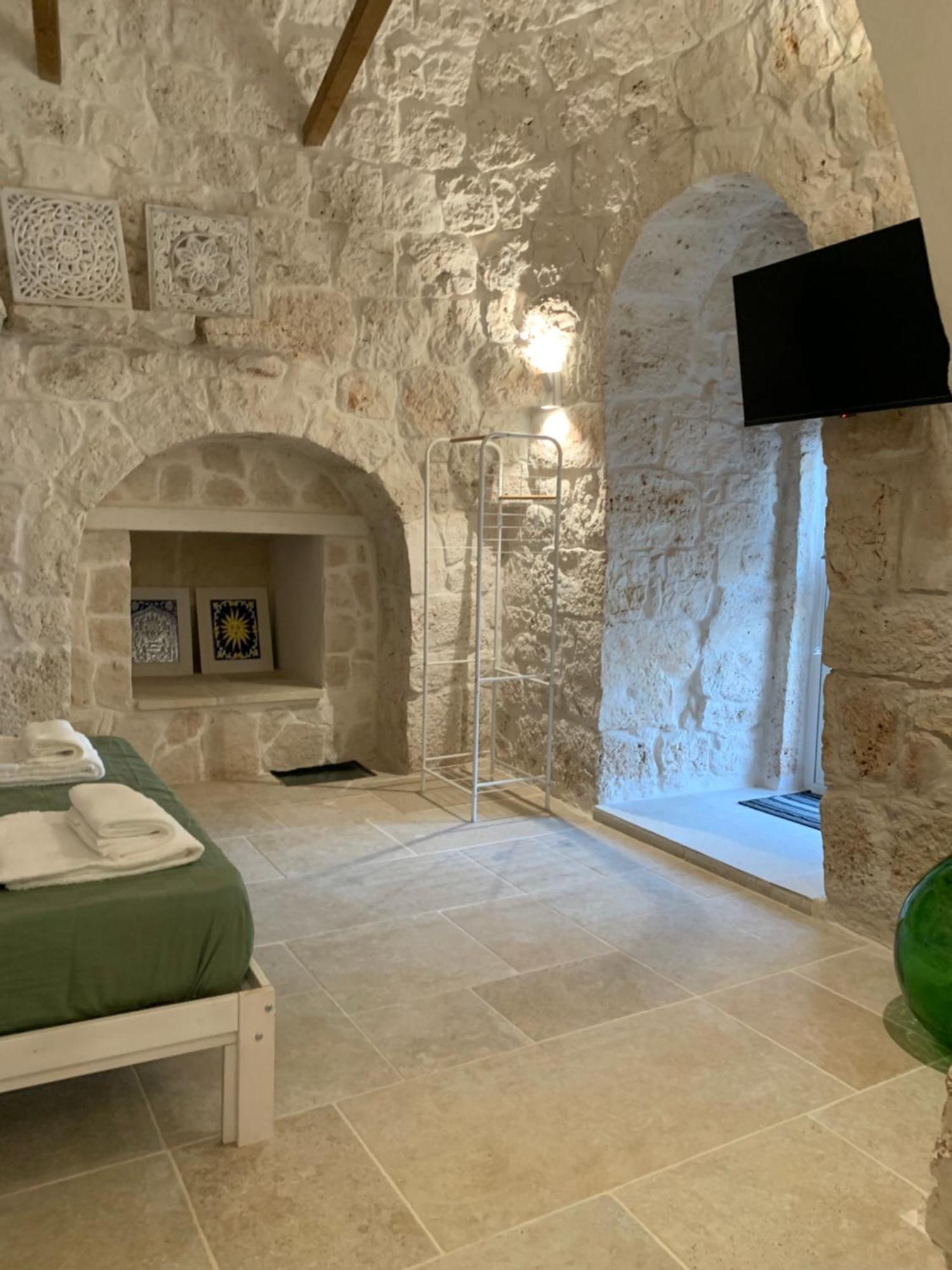 Готель Trullo Moi Остуні Екстер'єр фото
